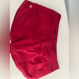 Lululemon size 6 speed up low rise lines short 2.5 in red